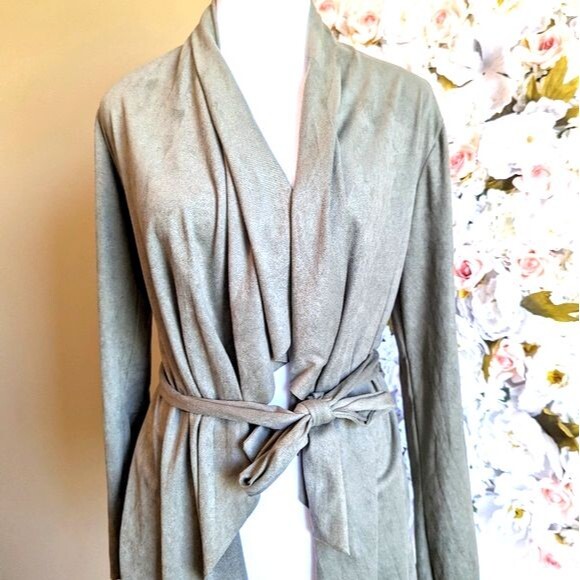 Signature Faux Suede Tie Wrap Mossy Sage Green Lightweight Cardigan Size Small - Picture 7 of 7